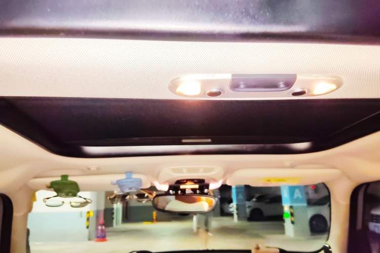 Used MINI 2023 2.0T COOPER S Artist Five-Door Edition Headliner