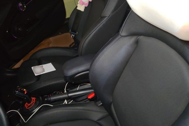 Used MINI 2023 1.5T COOPER Artist Left Front Seat