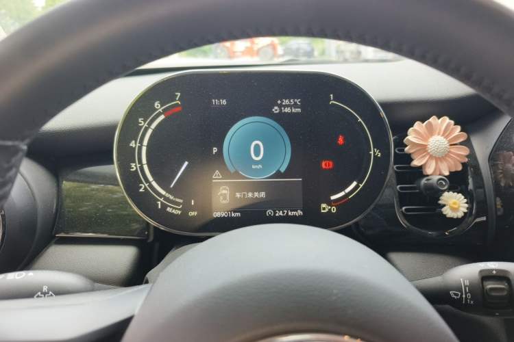 Used MINI 2023 Updated 1.5T COOPER Artist Odometer Close Up