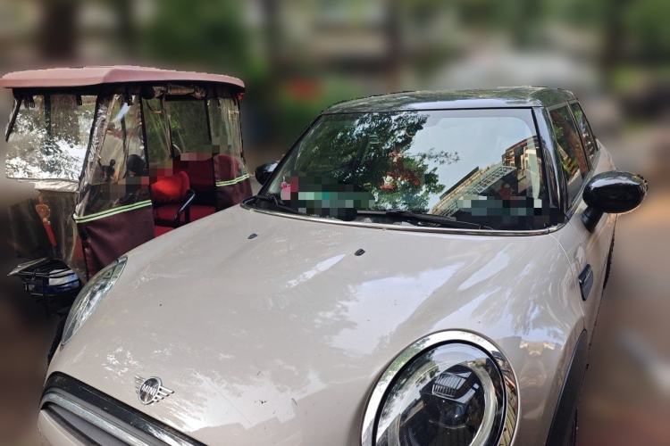 Used MINI 2023 Updated 1.5T COOPER Artist Five-Door Edition Guazi used car, China used car export, Used car for sale, Used cars, Cheapest cars for sale