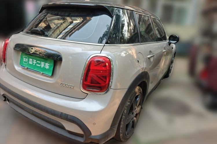 Used MINI 2023 Updated 1.5T COOPER Artist Five-Door Edition Rear Right 45 Deg