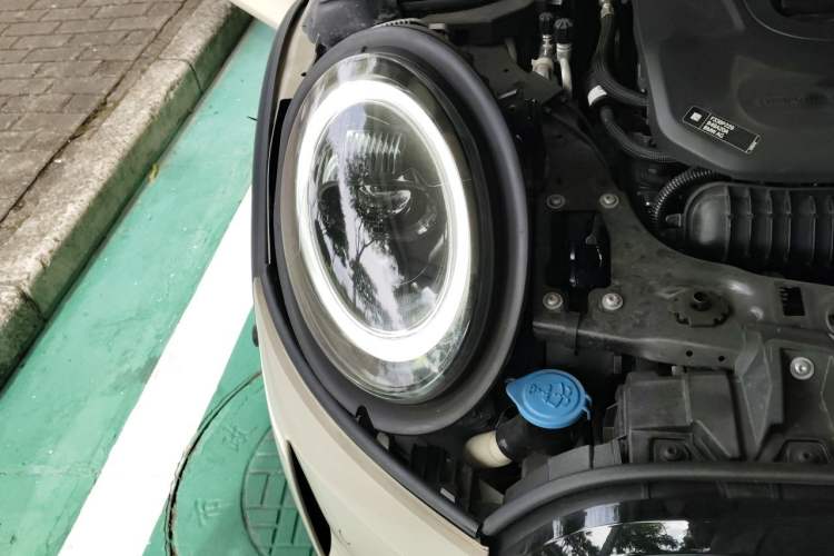 Used MINI 2023 2.0T COOPER S Artist Right Front Headlight