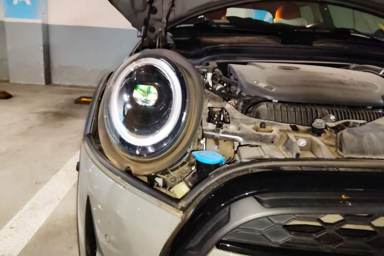 Used MINI 2023 2.0T COOPER S Artist Five-Door Edition Right Front Headlight