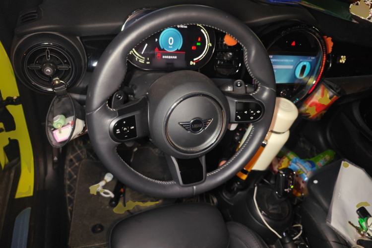 Used MINI 2023 Second Facelift 2.0T COOPER S CABRIO Artist Steering Wheel