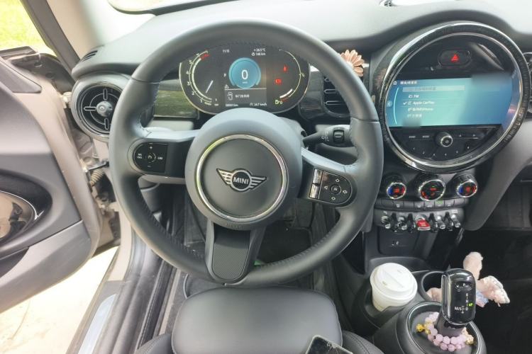 Used MINI 2023 Updated 1.5T COOPER Artist Steering Wheel