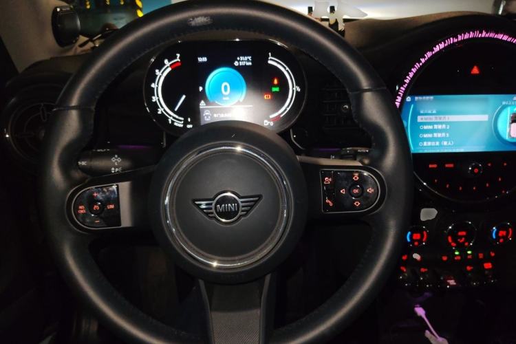 Used MINI 2023 1.5T COOPER Artist Steering Wheel