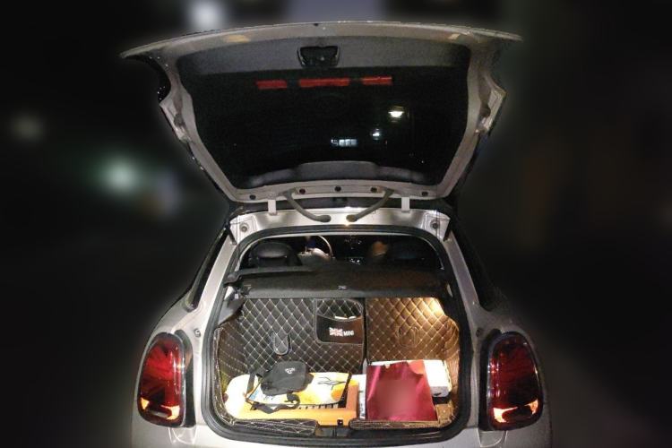 Used MINI 2023 1.5T COOPER Artist Five-Door Edition Trunk