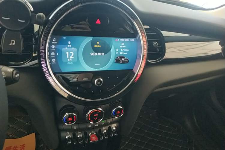 Used MINI 2023 Updated 1.5T COOPER Artist Audio And AC Panel