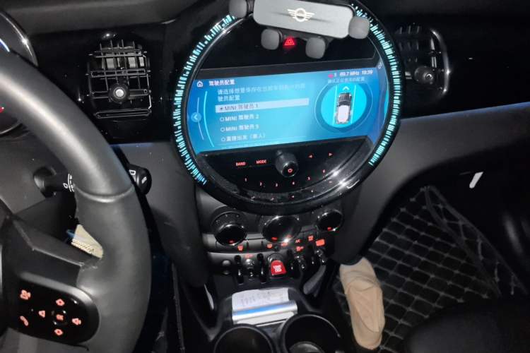 Used MINI 2023 Updated 1.5T COOPER Artist Audio And AC Panel