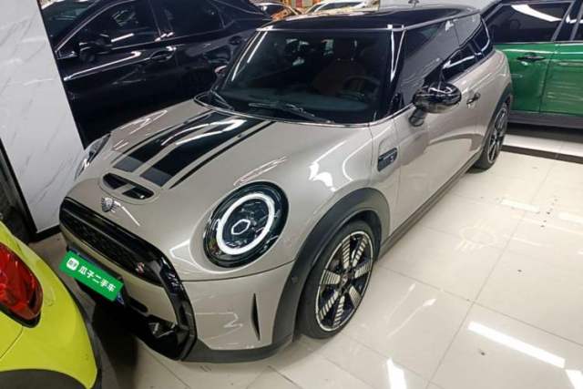 Used MINI 2023 Updated 2.0T COOPER S Artist