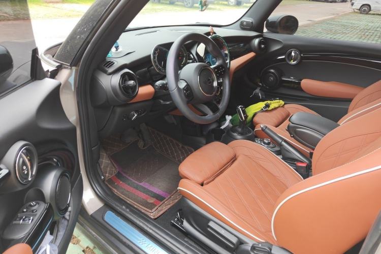 Used MINI 2023 Updated 2.0T COOPER S Artist Driver Seat