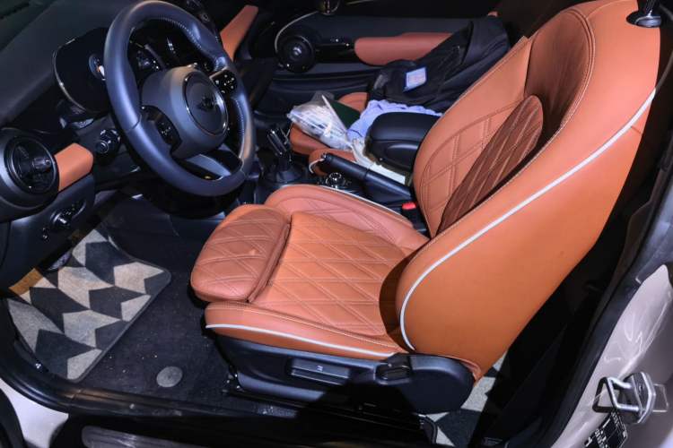 Used MINI 2023 Updated 2.0T COOPER S Artist Driver Seat
