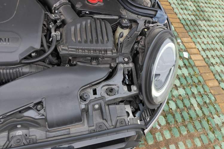 Used MINI 2023 Updated 2.0T COOPER S Artist Engine Bay Left