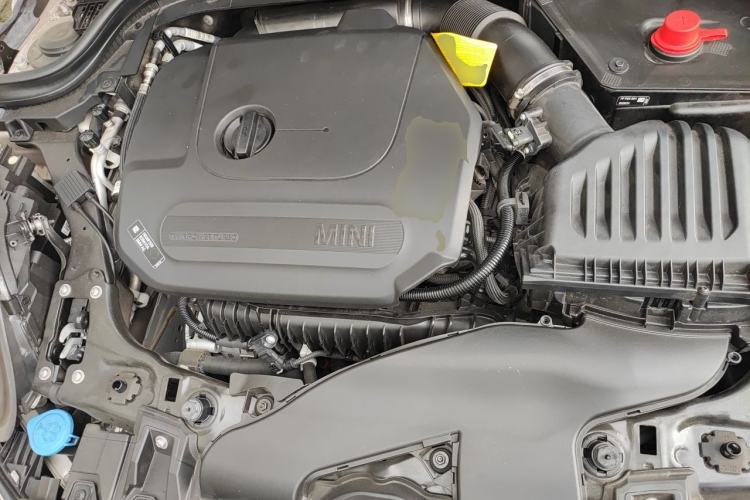 Used MINI 2023 1.5T COOPER Artist Engine Bay