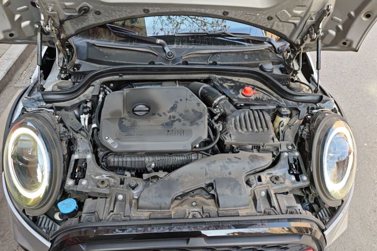 Used MINI 2023 Updated 2.0T COOPER S Racing Driver Engine Bay