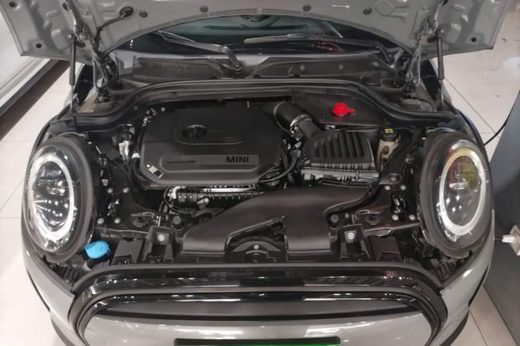 Used MINI 2023 1.5T COOPER Artist Engine Bay