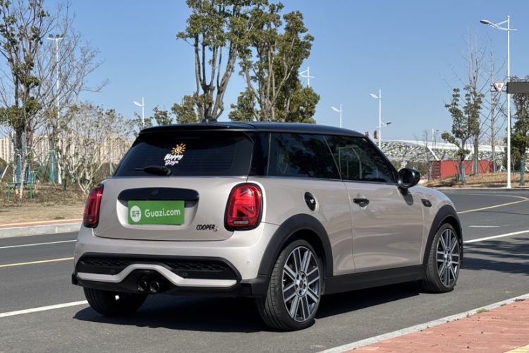 Used MINI 2023 Updated 2.0T COOPER S Artist Exterior 1