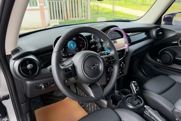 Used MINI 2023 Updated 1.5T COOPER Artist Exterior 11