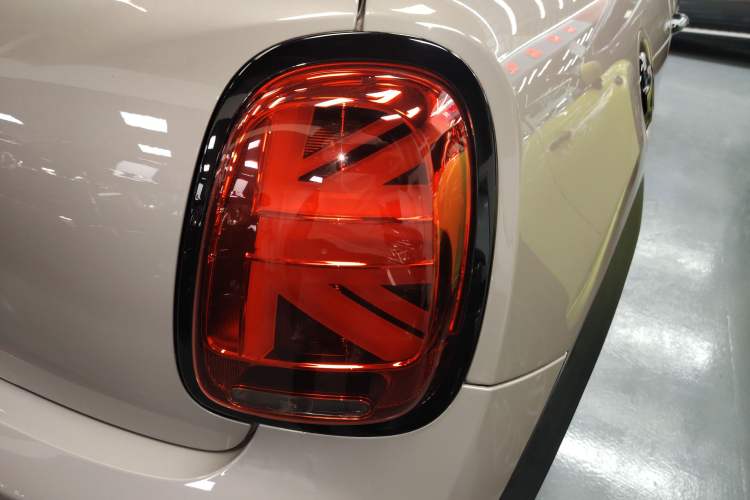Used MINI 2023 2.0T COOPER S Artist Exterior 3