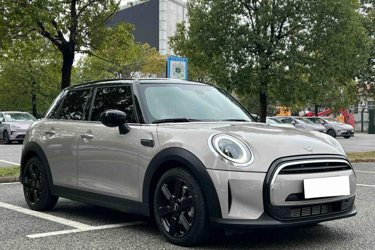 Used MINI 2023 Updated 1.5T COOPER Artist Five-Door Edition Exterior 3