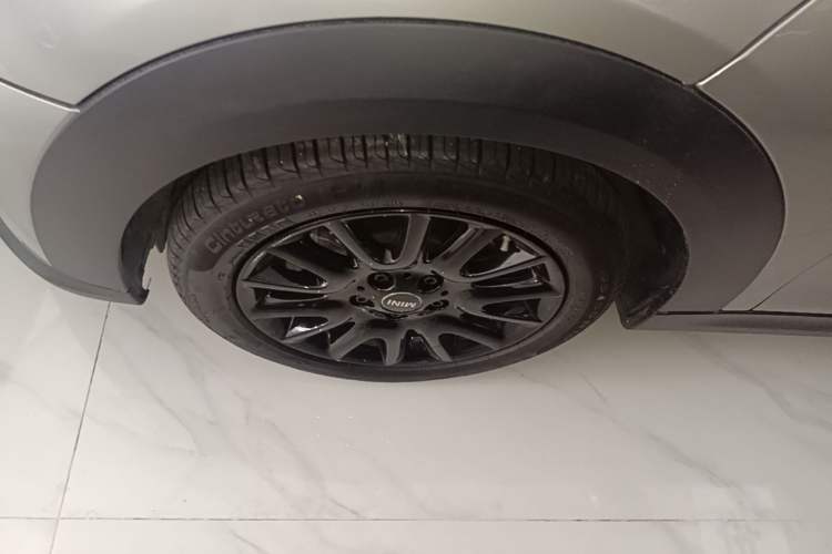 Used MINI 2023 1.5T ONE Exterior 4