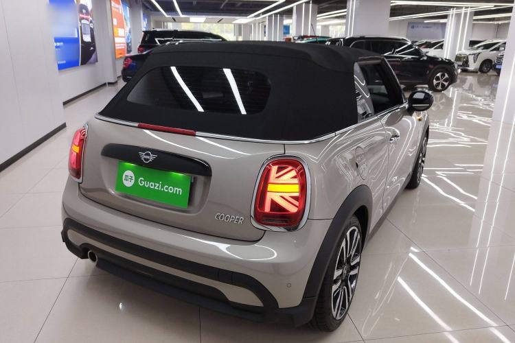 Used MINI 2023 Revised 1.5T COOPER CABRIO Artist Exterior 5