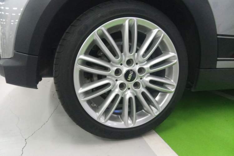 Used MINI 2023 Updated 1.5T COOPER Artist Exterior 5