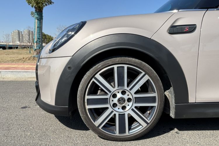 Used MINI 2023 Updated 2.0T COOPER S Artist Exterior 8