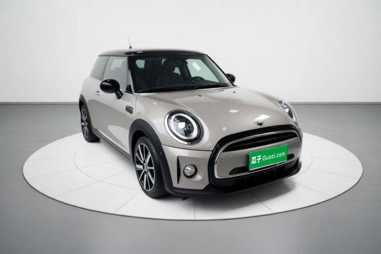 Used MINI 2023 Updated 1.5T COOPER Artist Front Right 45 Deg