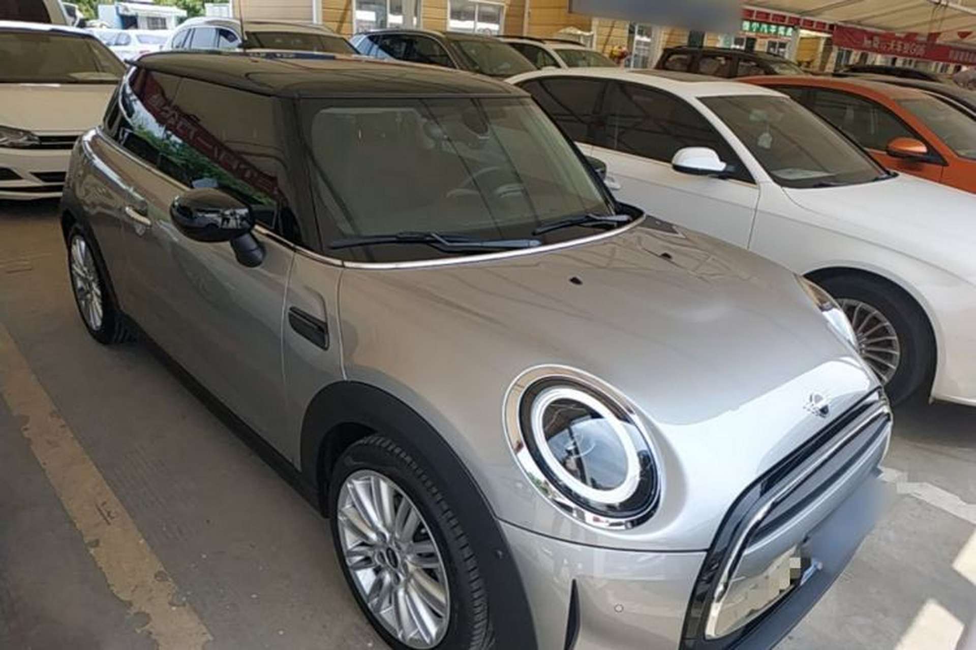 Used MINI 2023 Updated 1.5T COOPER Artist Front Right 45 Deg