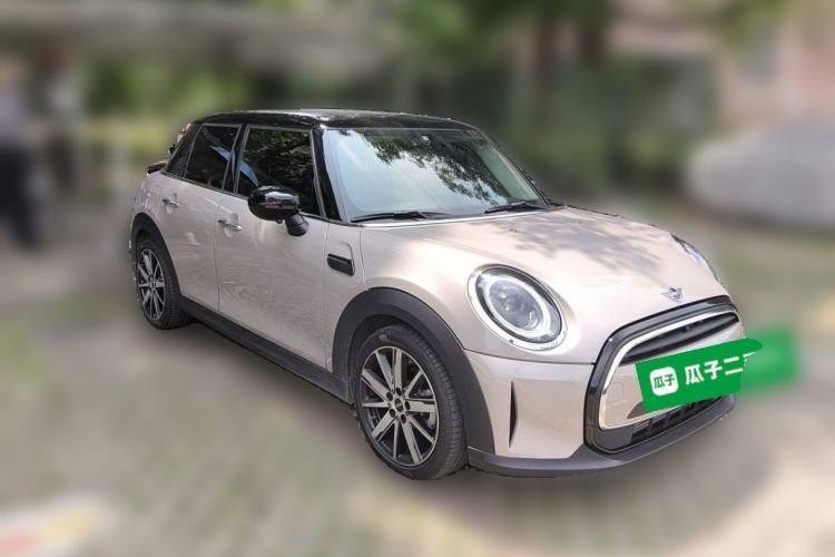 Used MINI 2023 1.5T COOPER Artist Five-Door Edition Front Right 45 Deg