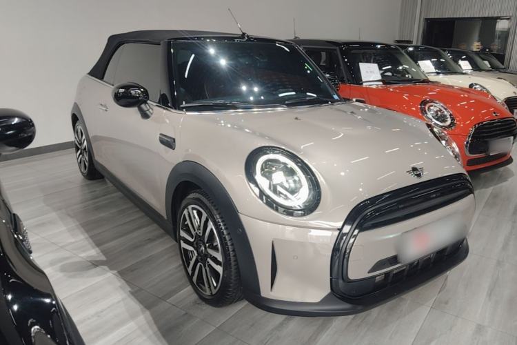 Used MINI 2023 Revised 1.5T COOPER CABRIO Artist Front Right 45 Deg