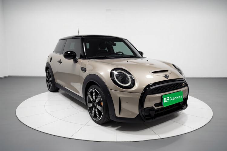 Used MINI 2023 Updated 2.0T COOPER S Artist Front Right 45 Deg