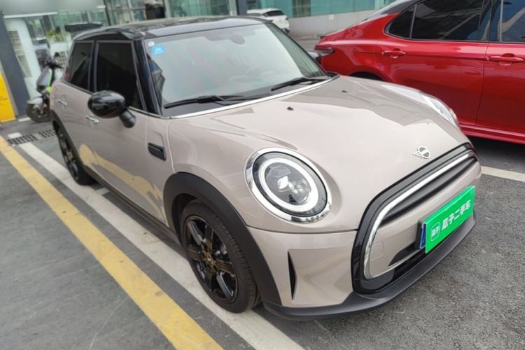 Used MINI 2023 Updated 1.5T COOPER Artist Five-Door Edition Front Right 45 Deg