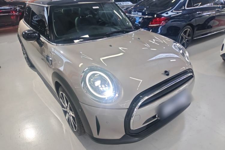 Used MINI 2023 Updated 1.5T COOPER Artist Front Right 45 Deg