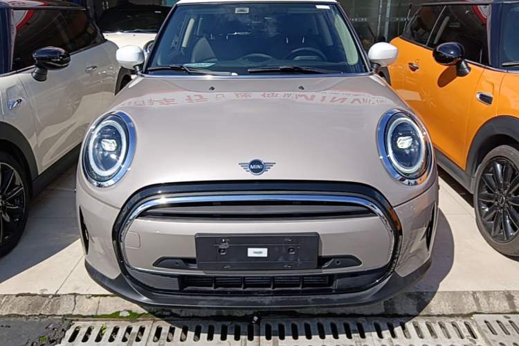 Used MINI 2023 Updated 1.5T COOPER Artist Front