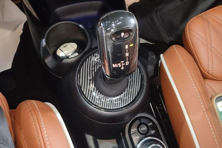 Used MINI 2023 Revised 1.5T COOPER CABRIO Artist Gear Lever