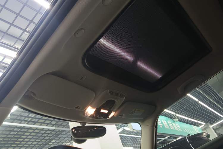 Used MINI 2023 Updated 1.5T COOPER Artist Headliner