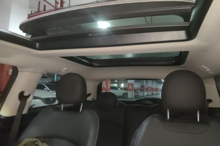 Used MINI 2023 Updated 1.5T COOPER Artist Headliner