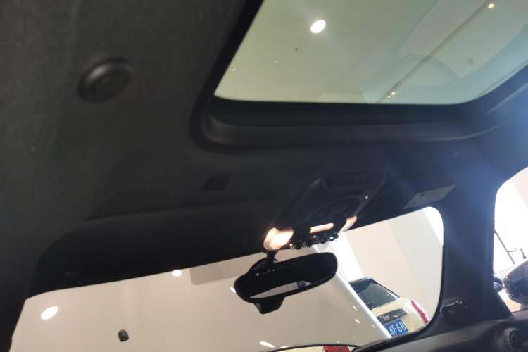 Used MINI 2023 Updated 2.0T COOPER S Artist Headliner