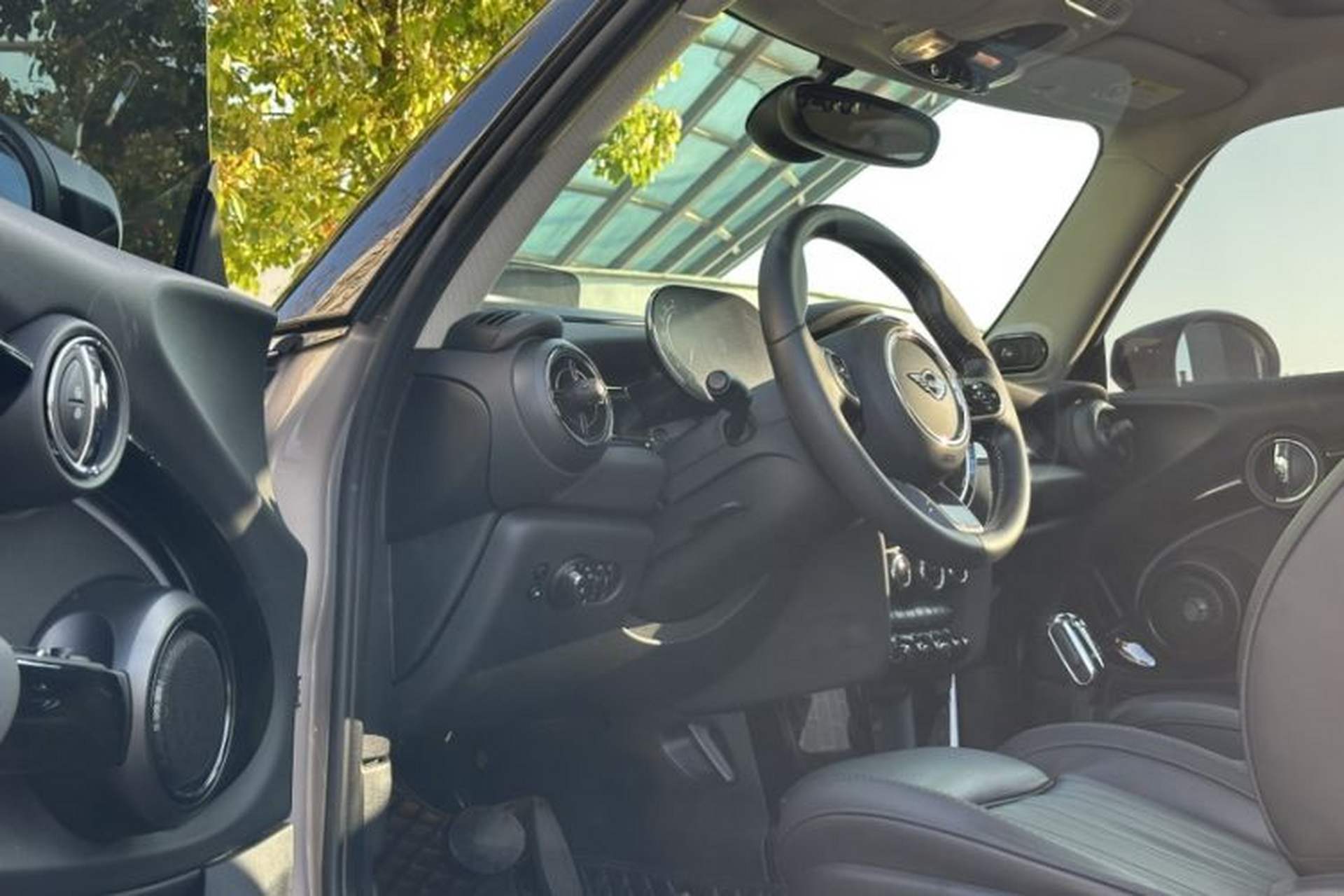 Used MINI 2023 2.0T COOPER S Artist Interior 7