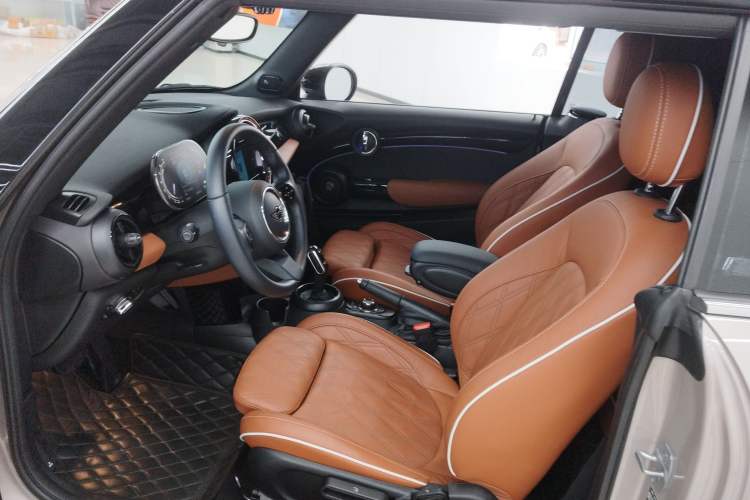 Used MINI 2023 Revised 1.5T COOPER CABRIO Artist Left Front Seat
