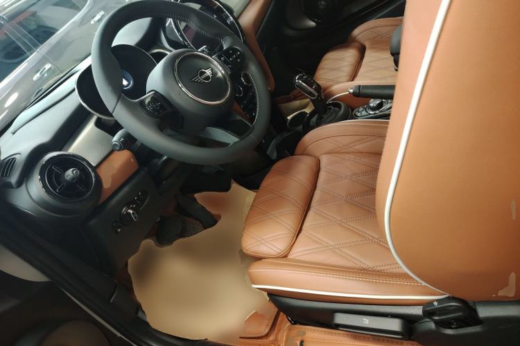 Used MINI 2023 2.0T COOPER S Artist Left Front Seat