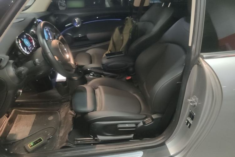 Used MINI 2023 Updated 1.5T COOPER Artist Left Front Seat