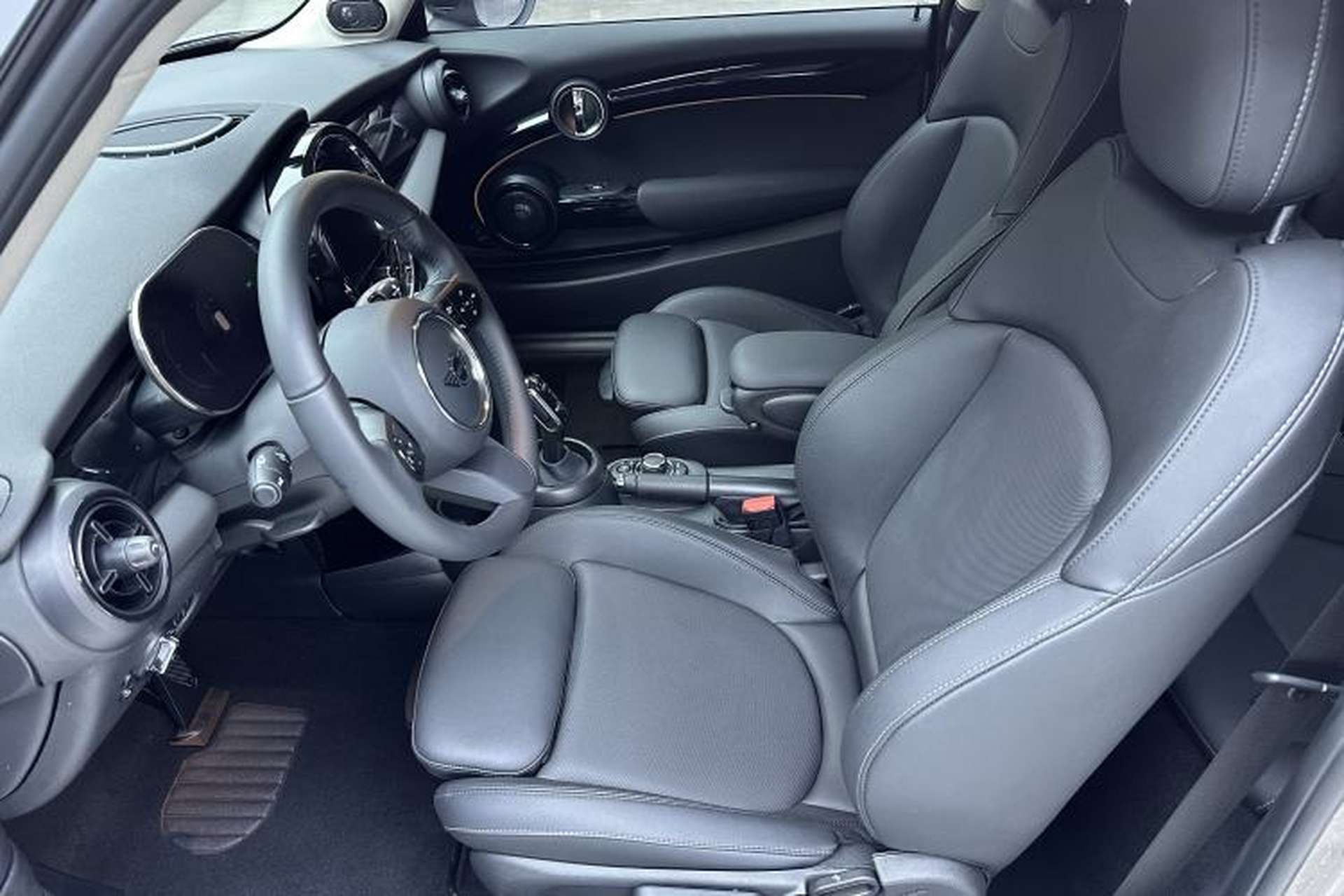 Used MINI 2023 Updated 1.5T COOPER Artist Left Front Seat