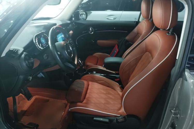 Used MINI 2023 1.5T COOPER Artist Left Front Seat