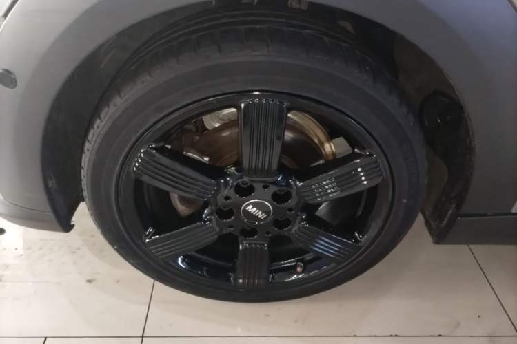 Used MINI 2023 1.5T COOPER Artist Left Front Wheel Hub