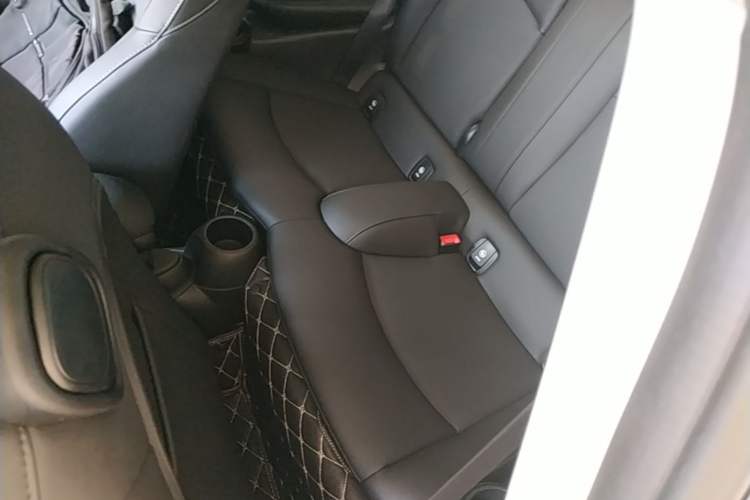 Used MINI 2023 Updated 1.5T COOPER Artist Left Rear Seat
