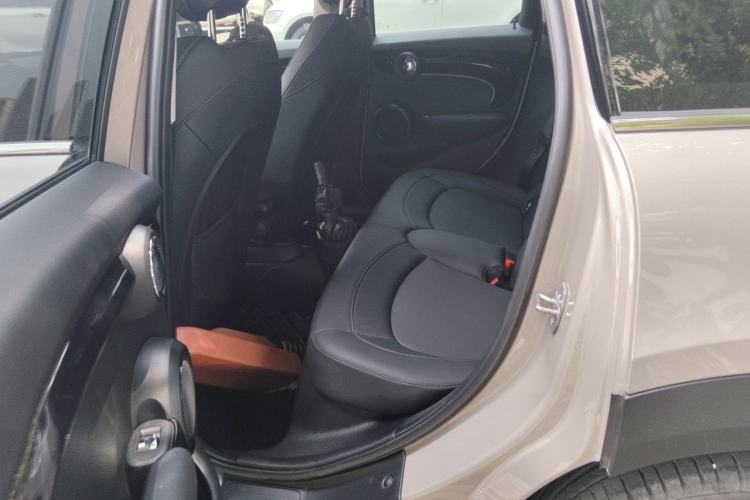 Used MINI 2023 1.5T COOPER Artist Five-Door Edition Left Rear Seat