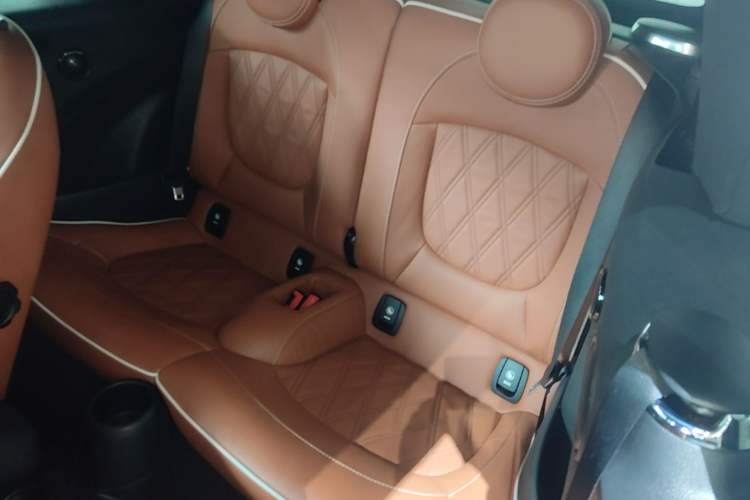 Used MINI 2023 Revised 1.5T COOPER CABRIO Artist Left Rear Seat